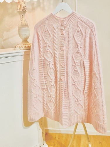 Damen needle thread - &, poncho